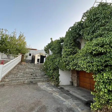 Xiquena Guest house Finana